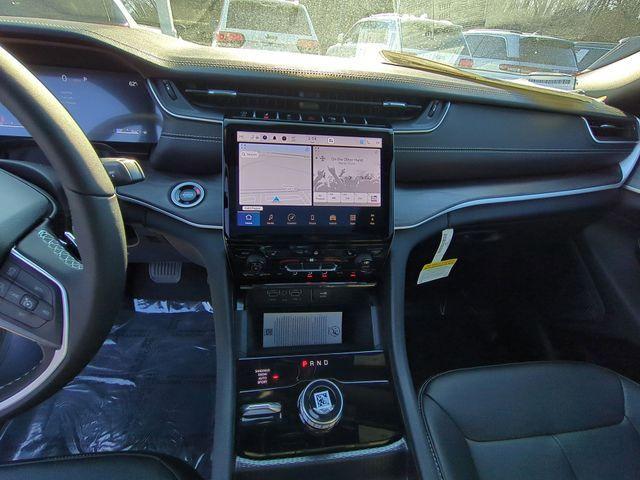 new 2025 Jeep Grand Cherokee L car, priced at $44,173