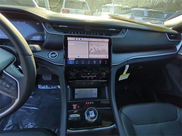 new 2025 Jeep Grand Cherokee L car, priced at $45,670