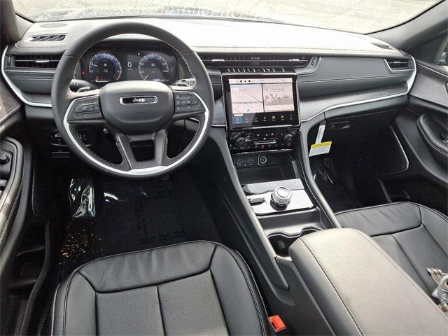 new 2025 Jeep Grand Cherokee car, priced at $51,178
