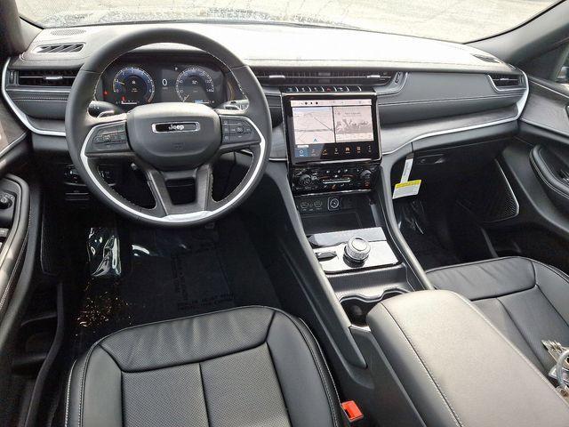 new 2025 Jeep Grand Cherokee car, priced at $50,110