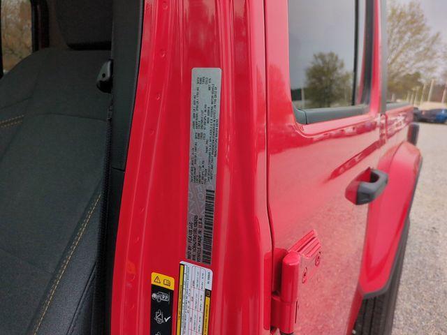 new 2024 Jeep Gladiator car, priced at $38,720