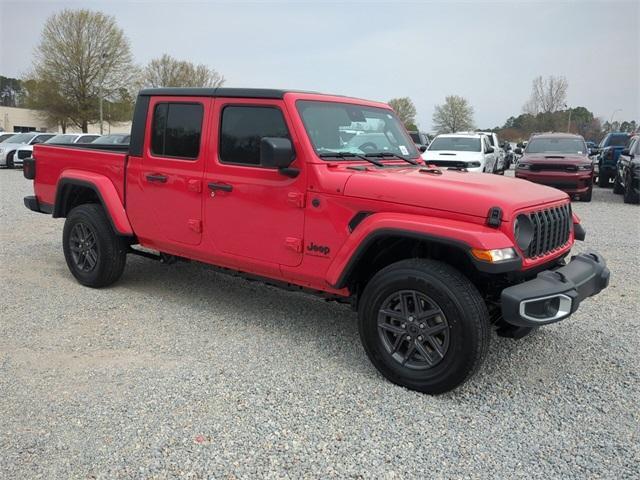 new 2024 Jeep Gladiator car, priced at $47,199