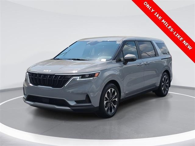 used 2024 Kia Carnival car, priced at $41,941