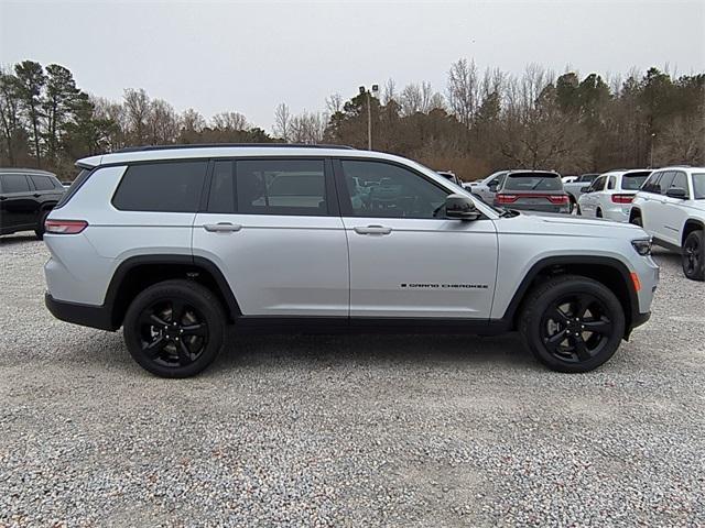 new 2025 Jeep Grand Cherokee L car, priced at $43,085