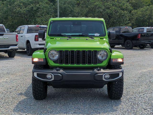 new 2025 Jeep Gladiator car, priced at $44,953