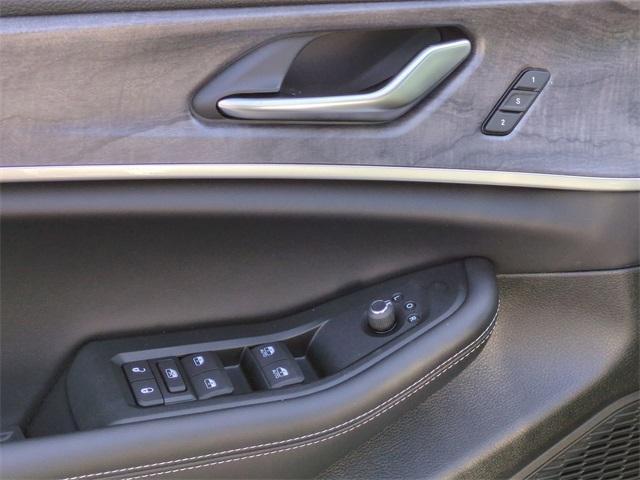 new 2025 Jeep Grand Cherokee L car, priced at $45,666