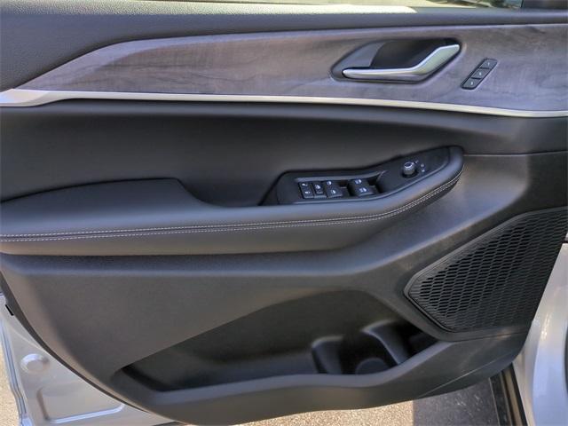 new 2025 Jeep Grand Cherokee L car, priced at $47,341