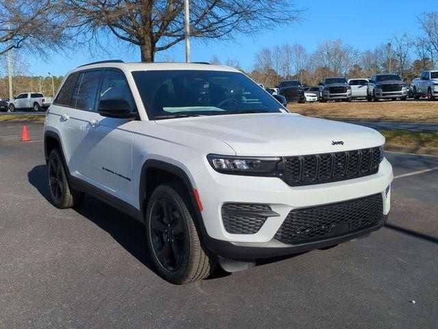 new 2025 Jeep Grand Cherokee car, priced at $38,883