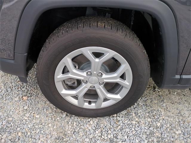 new 2024 Jeep Compass car, priced at $24,995
