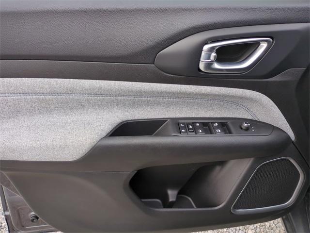 new 2024 Jeep Compass car, priced at $24,995
