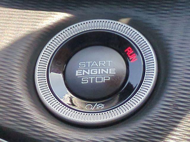 new 2025 Jeep Grand Cherokee car, priced at $43,119