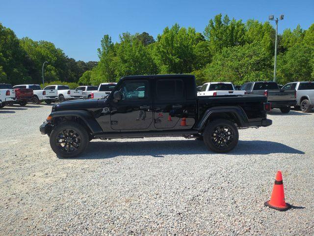 new 2025 Jeep Gladiator car, priced at $43,404