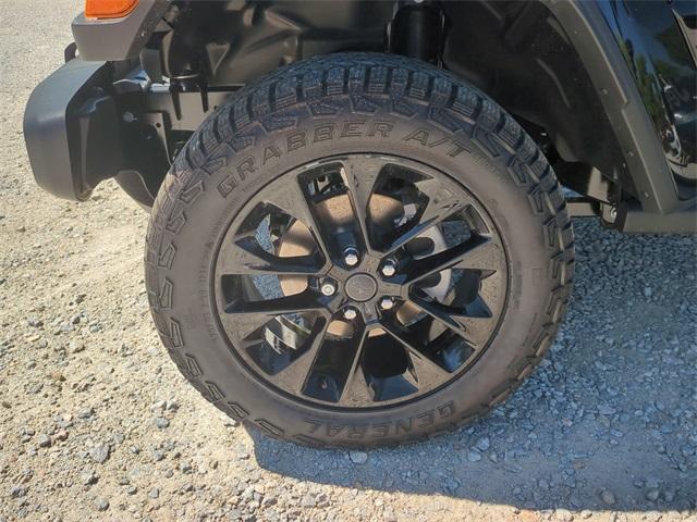 new 2025 Jeep Gladiator car, priced at $40,931