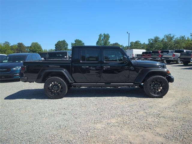 new 2025 Jeep Gladiator car, priced at $40,931