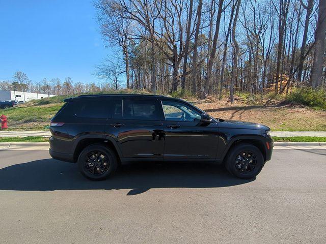 new 2025 Jeep Grand Cherokee L car, priced at $43,325