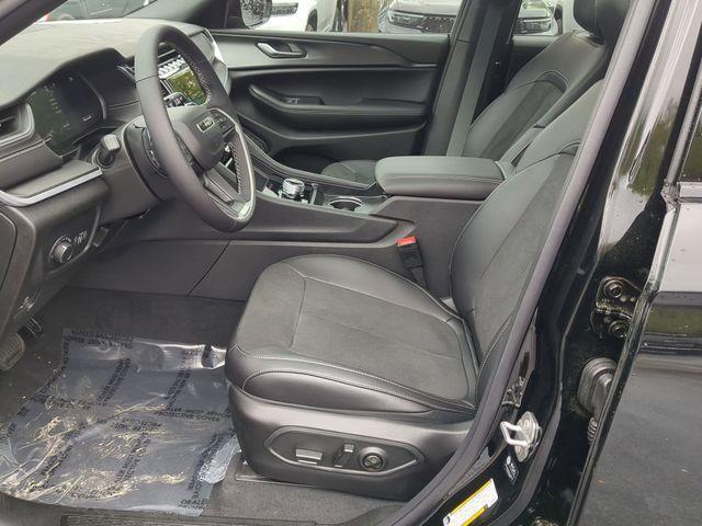 new 2025 Jeep Grand Cherokee L car, priced at $42,360