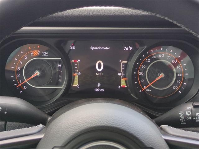 new 2025 Jeep Wrangler car, priced at $50,320