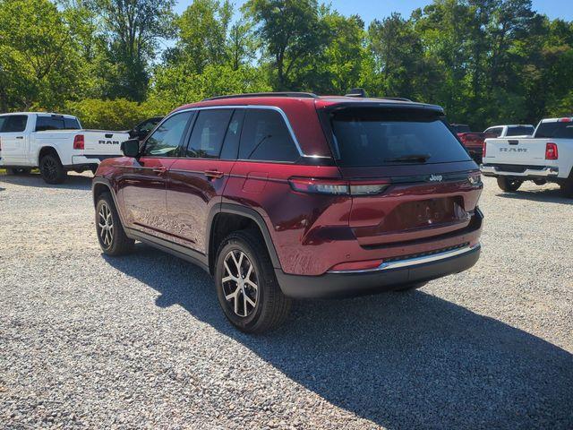 new 2025 Jeep Grand Cherokee car, priced at $42,379