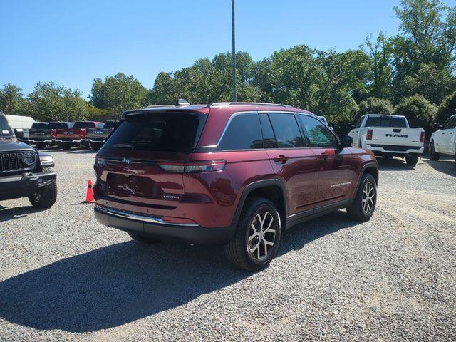 new 2025 Jeep Grand Cherokee car, priced at $42,379