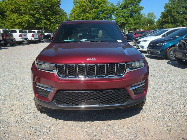 new 2025 Jeep Grand Cherokee car, priced at $42,379
