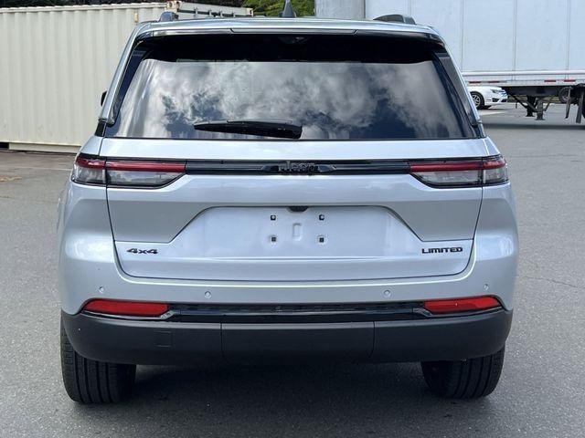 new 2025 Jeep Grand Cherokee car, priced at $50,395