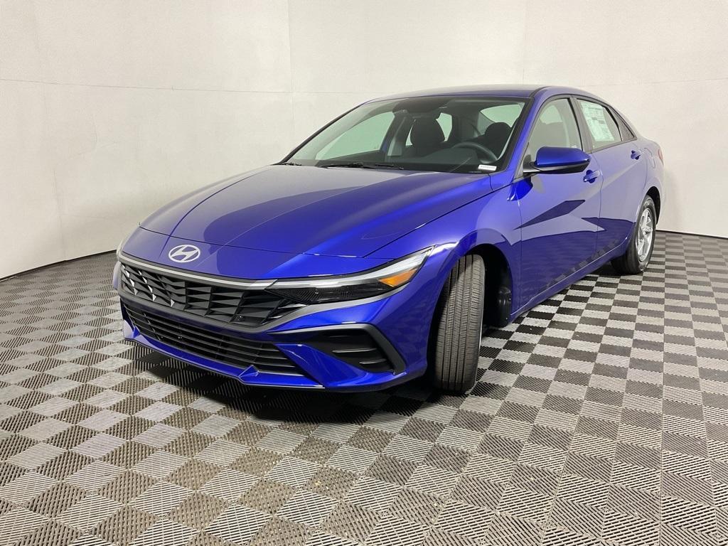 new 2025 Hyundai Elantra car, priced at $23,230