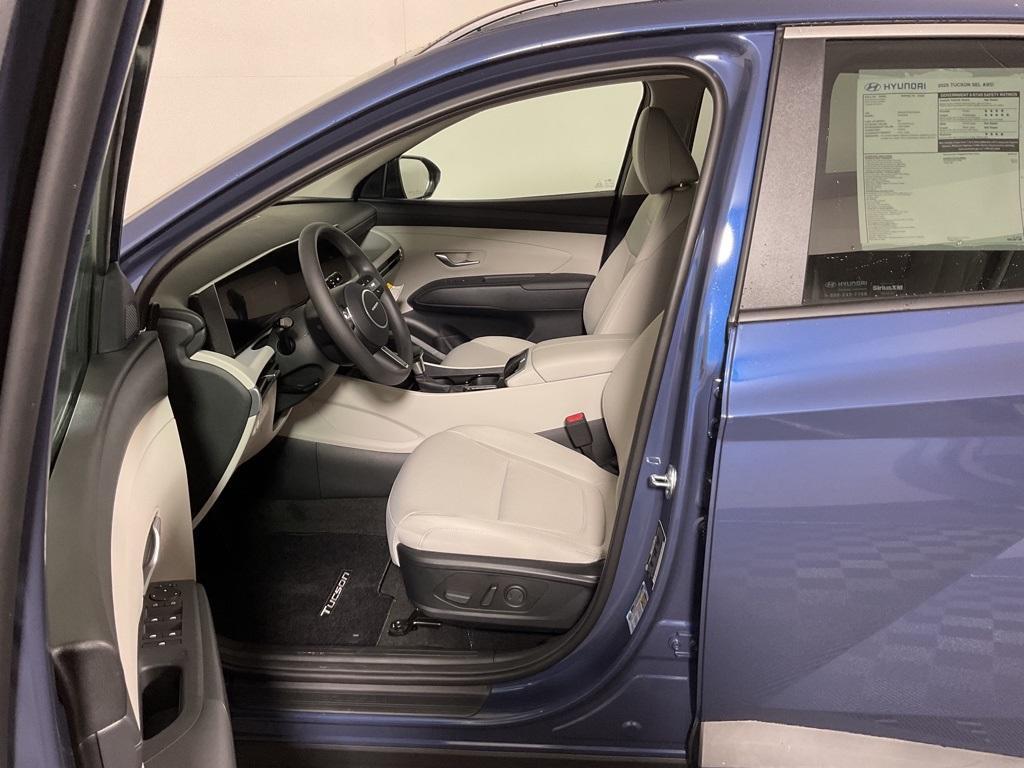 new 2025 Hyundai Tucson car, priced at $31,192