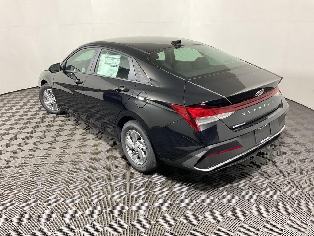 new 2025 Hyundai Elantra car, priced at $23,285
