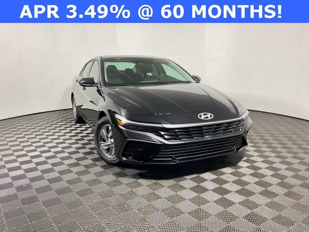 new 2025 Hyundai Elantra car, priced at $23,285