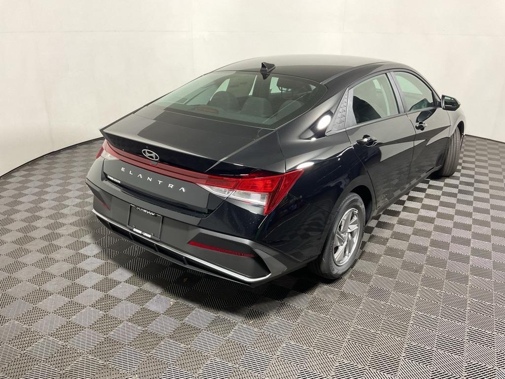 new 2025 Hyundai Elantra car, priced at $23,285