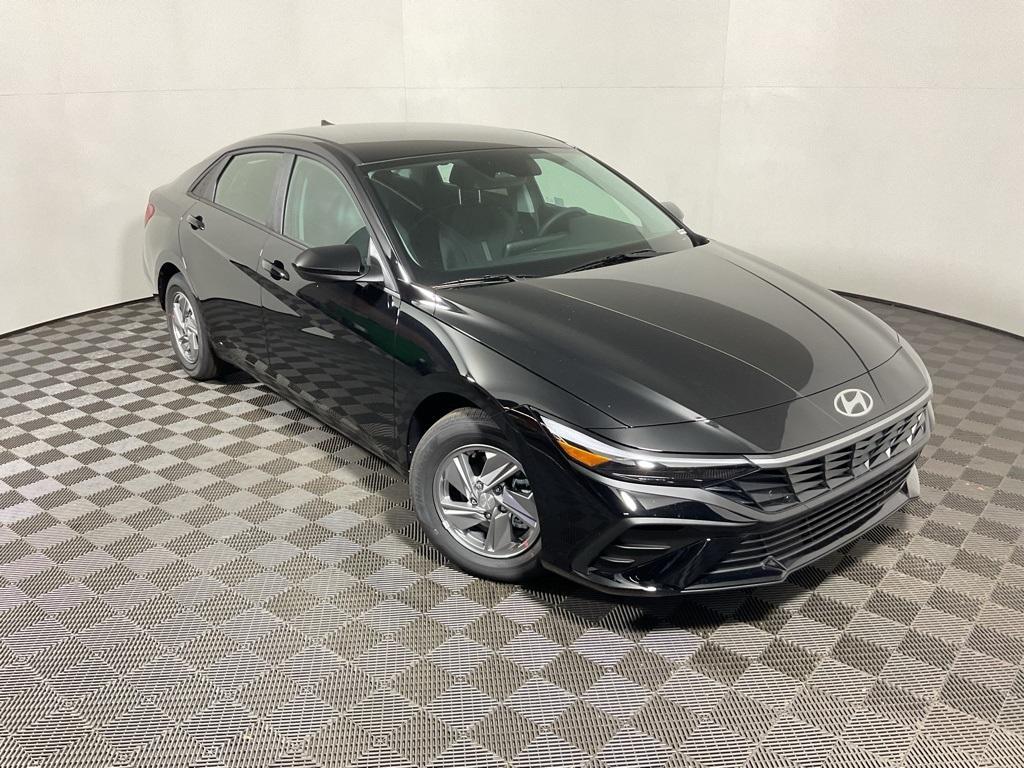 new 2025 Hyundai Elantra car, priced at $23,285