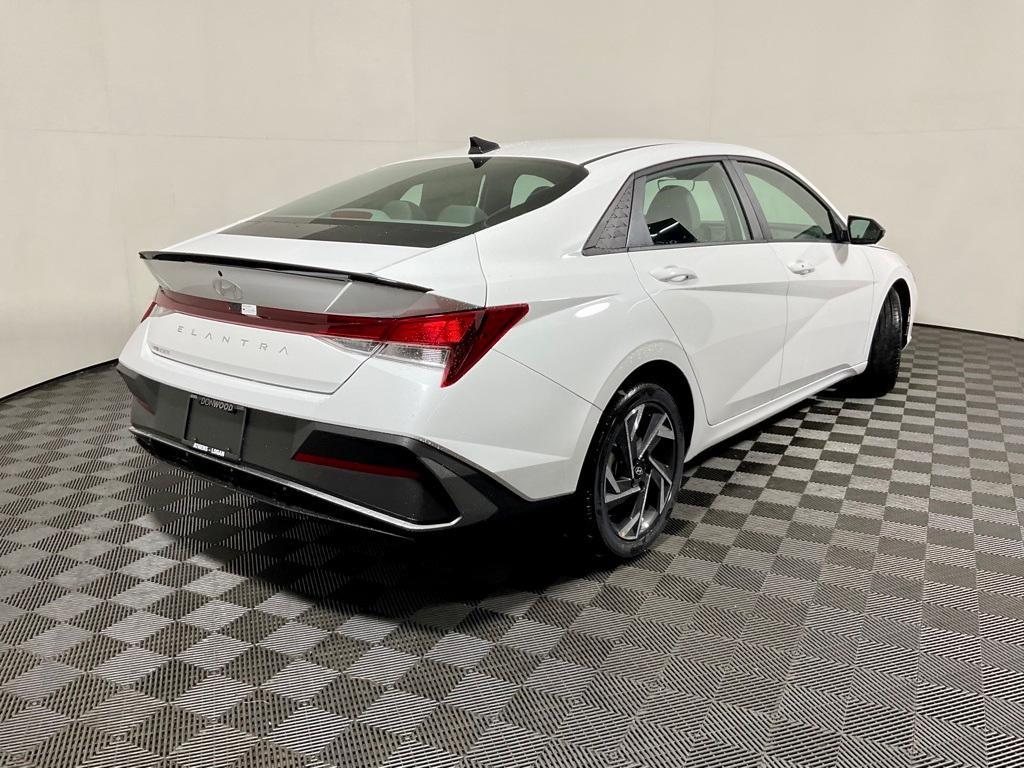 new 2025 Hyundai Elantra car, priced at $23,697