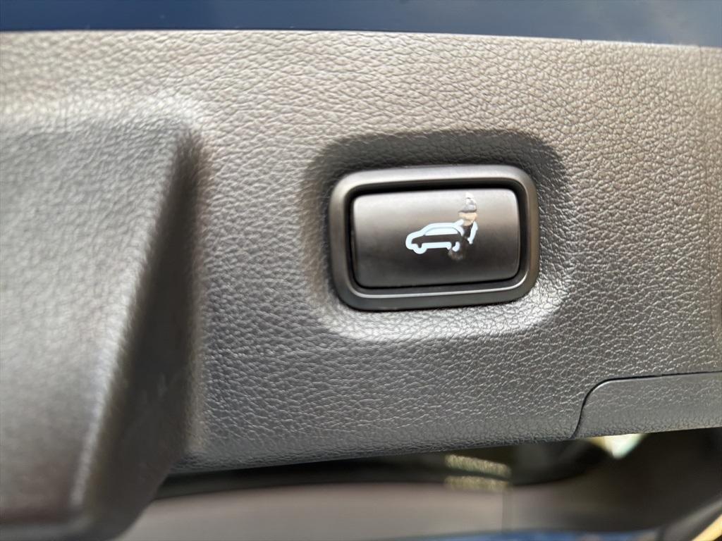 used 2020 Hyundai Santa Fe car, priced at $16,000