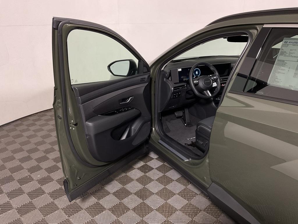 new 2026 Hyundai Tucson car, priced at $40,500