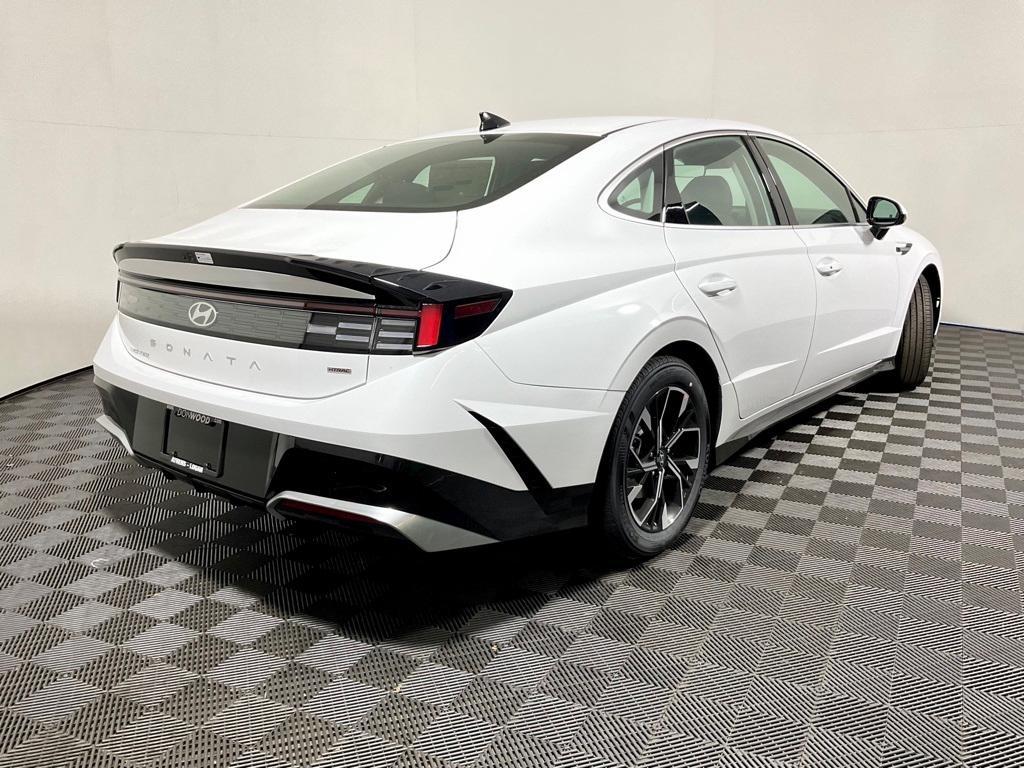 new 2025 Hyundai Sonata car, priced at $30,565