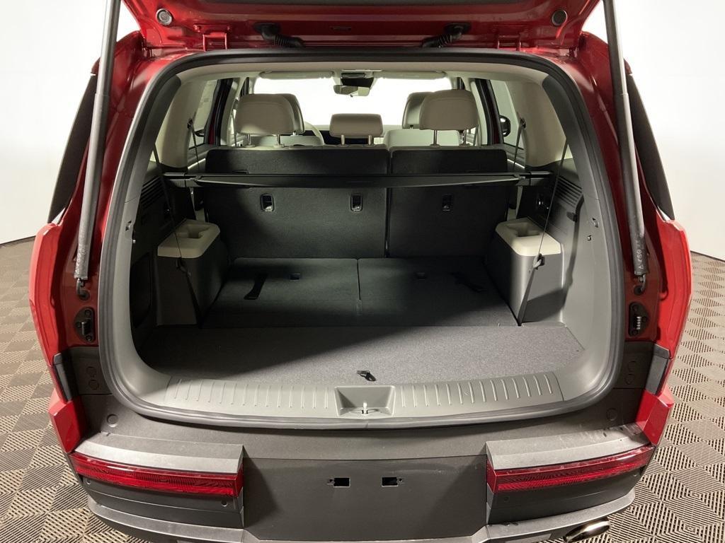 new 2025 Hyundai Santa Fe car, priced at $39,714