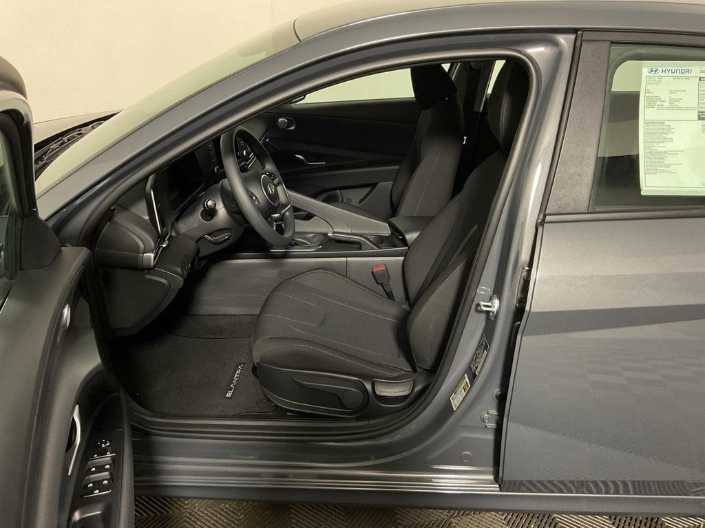 new 2025 Hyundai Elantra car, priced at $22,434