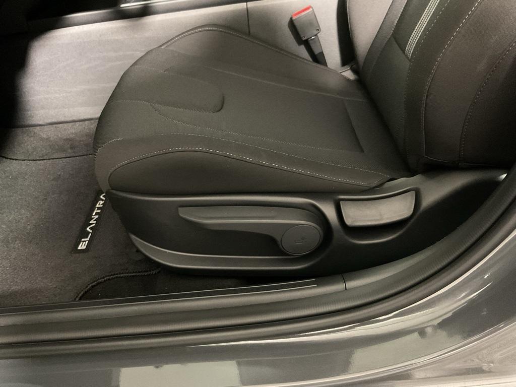 new 2025 Hyundai Elantra car, priced at $22,434