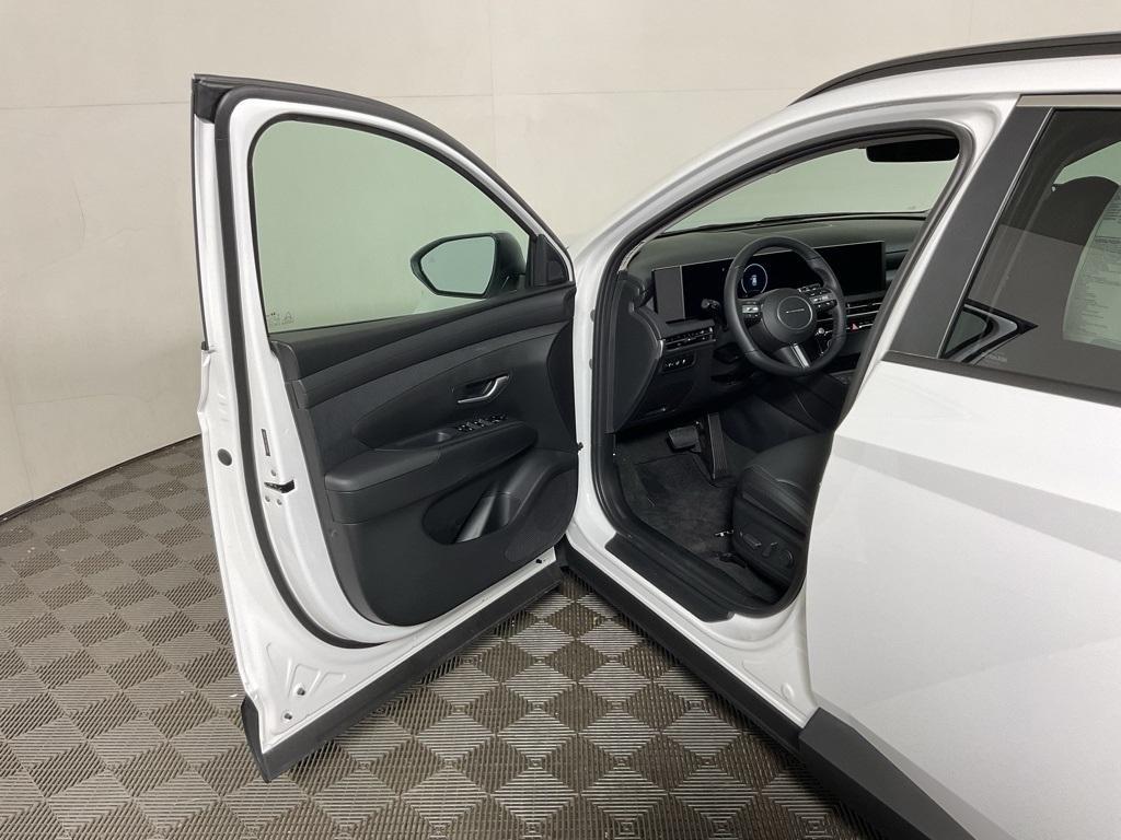 new 2026 Hyundai Tucson car, priced at $36,000