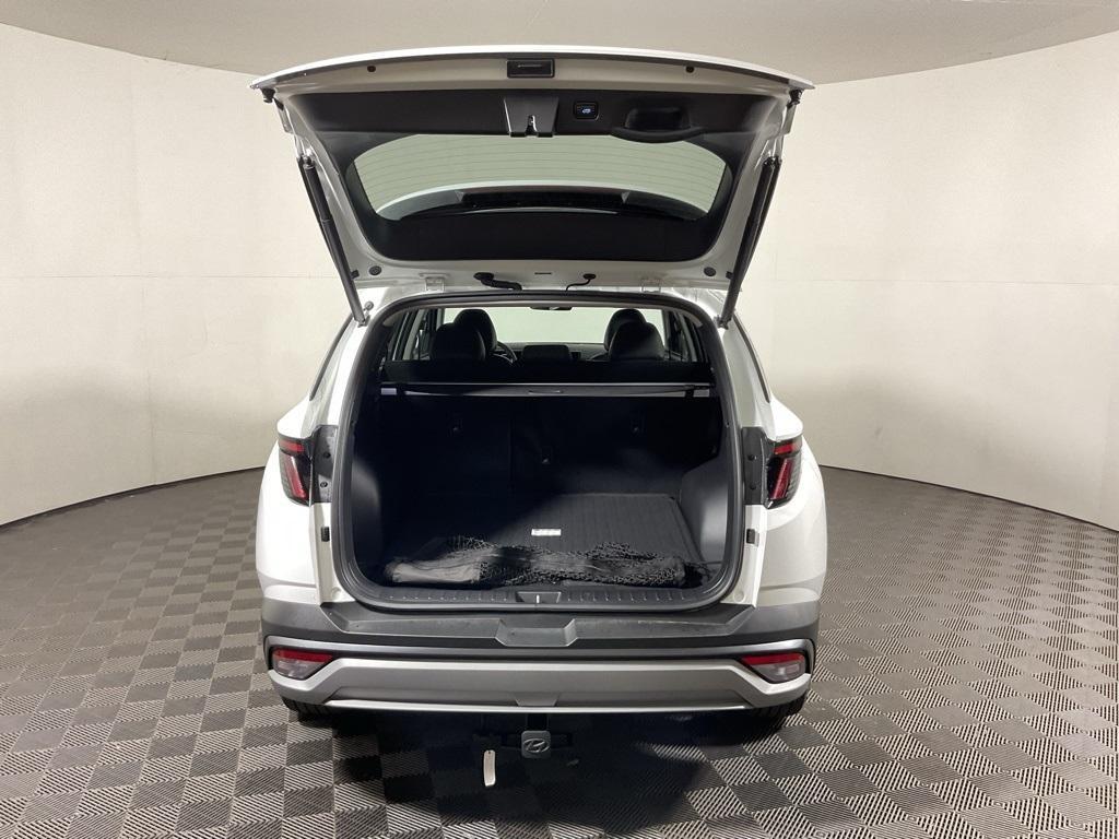 new 2026 Hyundai Tucson car, priced at $36,000
