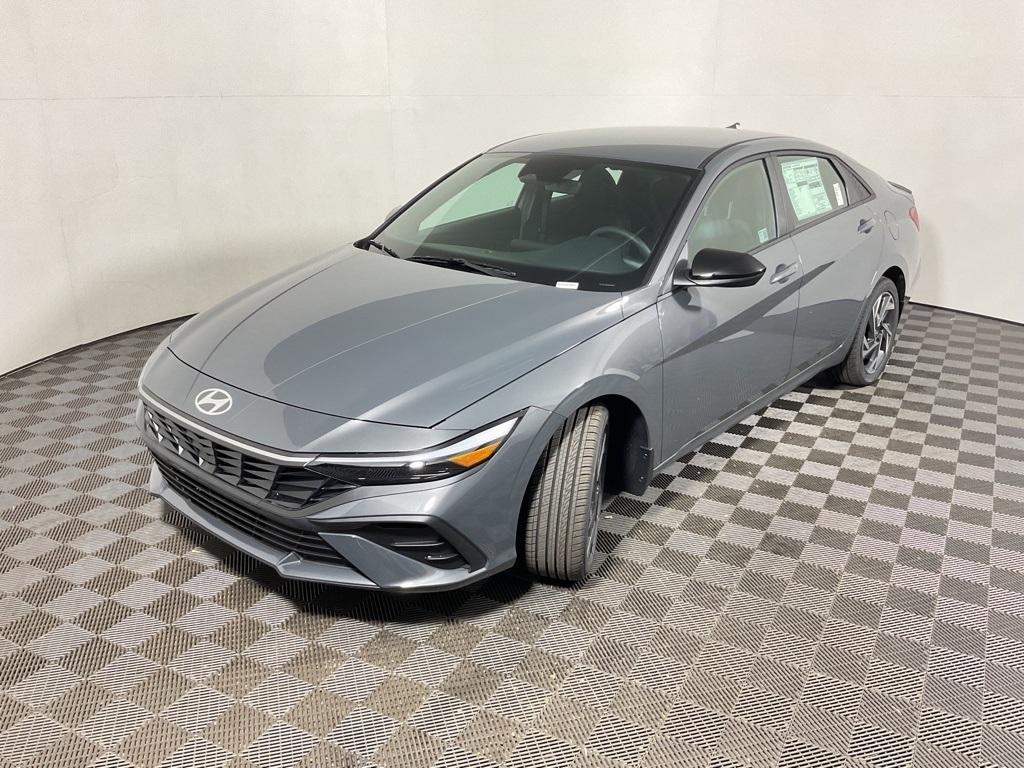 new 2025 Hyundai Elantra car, priced at $23,760