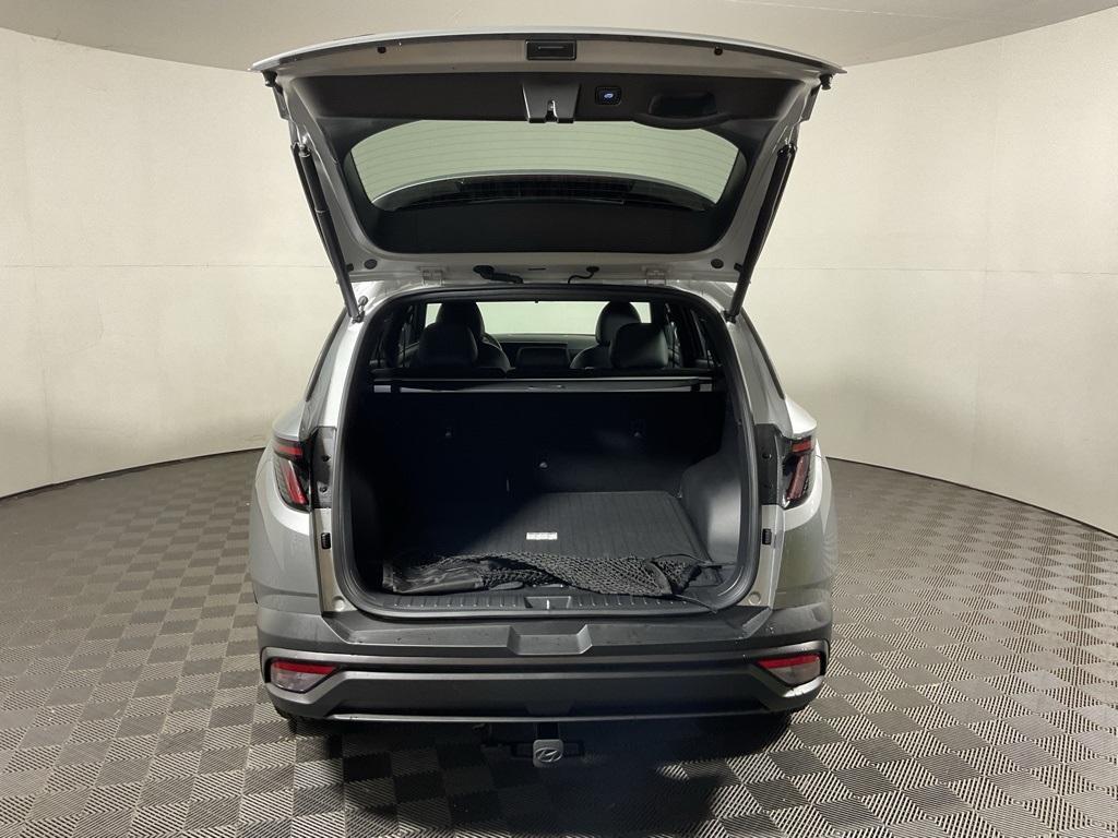 new 2026 Hyundai Tucson car, priced at $35,000