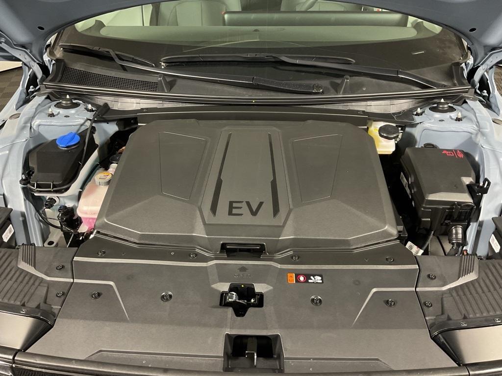 new 2025 Hyundai IONIQ 5 car, priced at $55,390