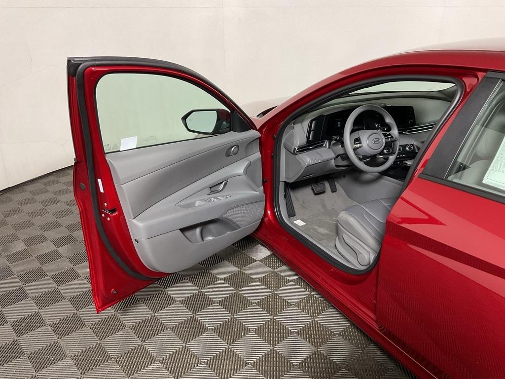 new 2025 Hyundai Elantra car, priced at $23,000