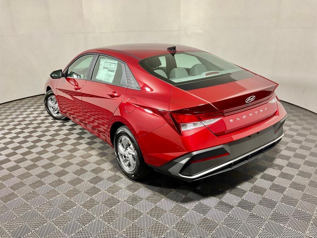 new 2025 Hyundai Elantra car, priced at $23,000