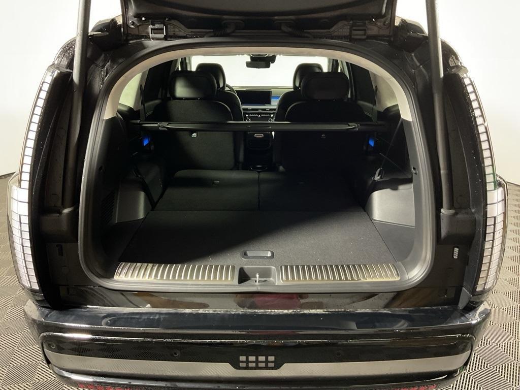 new 2026 Hyundai IONIQ 9 car, priced at $72,000