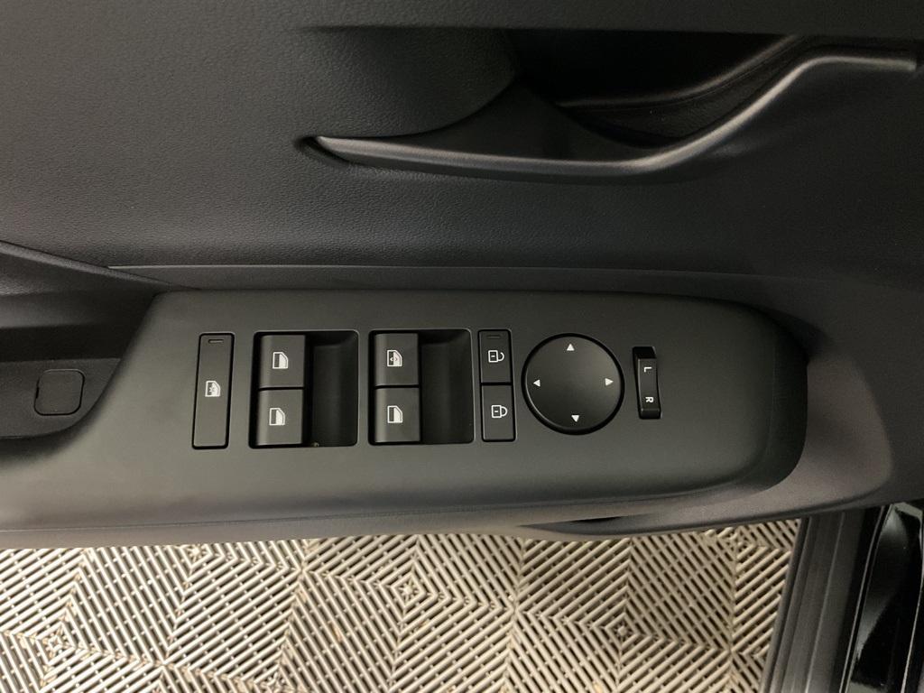 new 2025 Hyundai Kona car, priced at $27,630