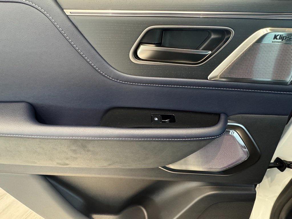 new 2026 INFINITI QX80 car, priced at $93,848