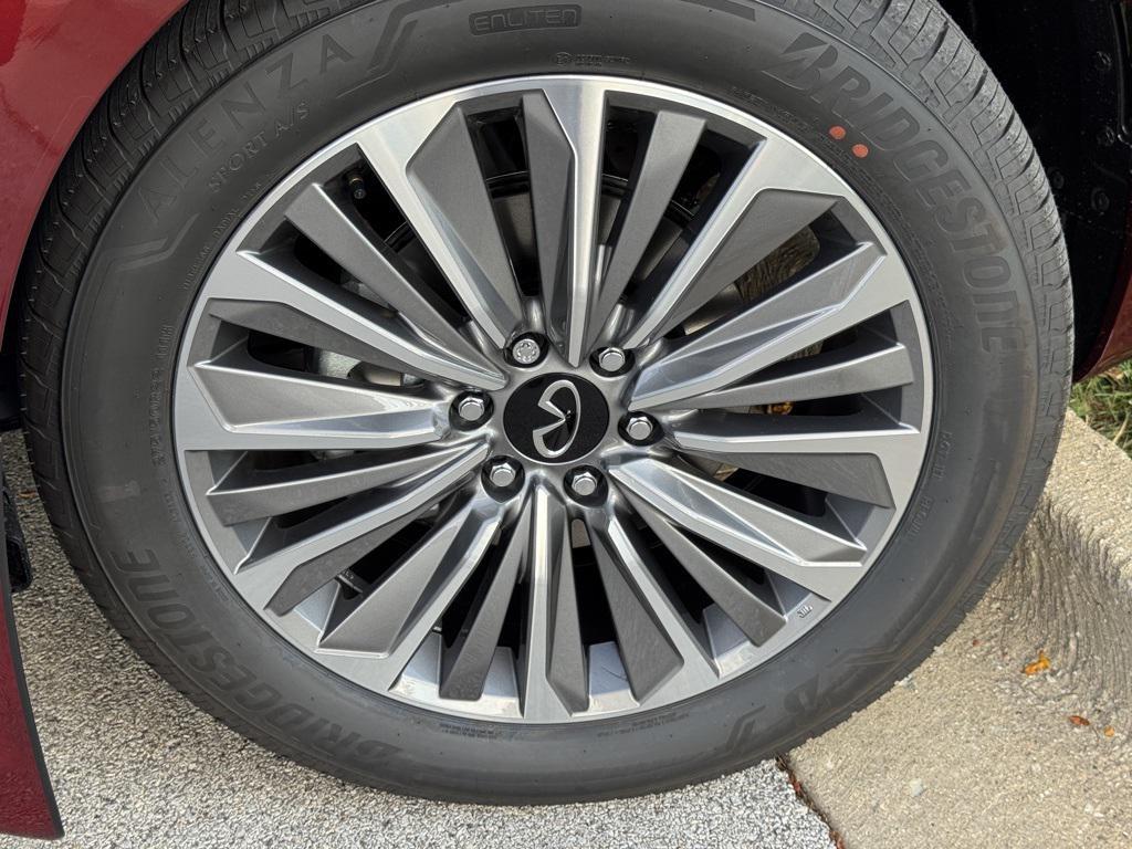 new 2026 INFINITI QX80 car, priced at $86,947