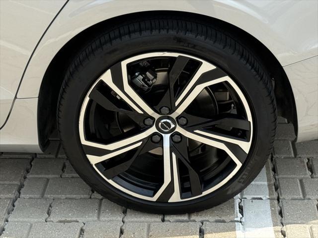 used 2024 Volvo S60 car, priced at $29,900